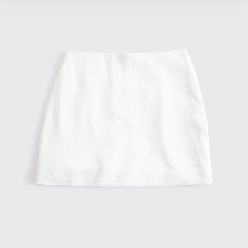 The A&F Scarlett Curve Love Linen-blend Mini Skort